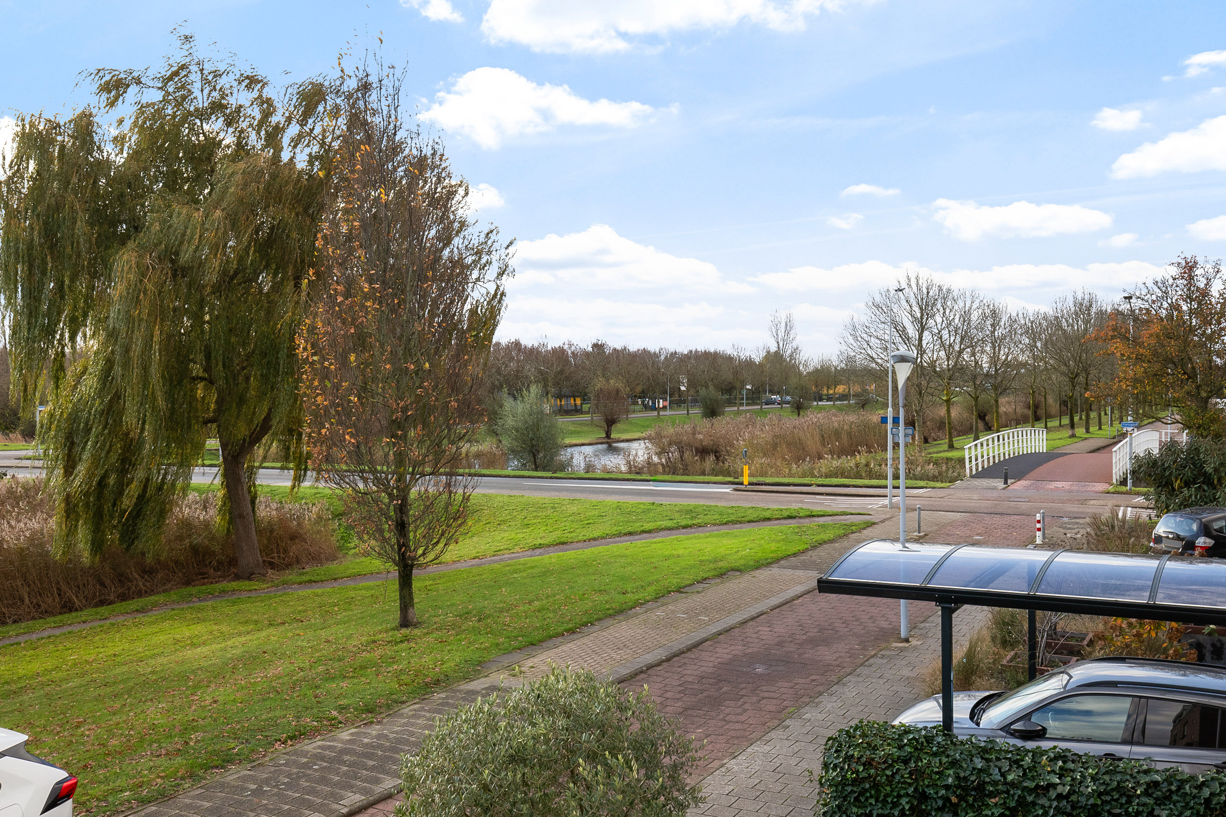 Taniaburg 36 , 2135 BX Hoofddorp 46