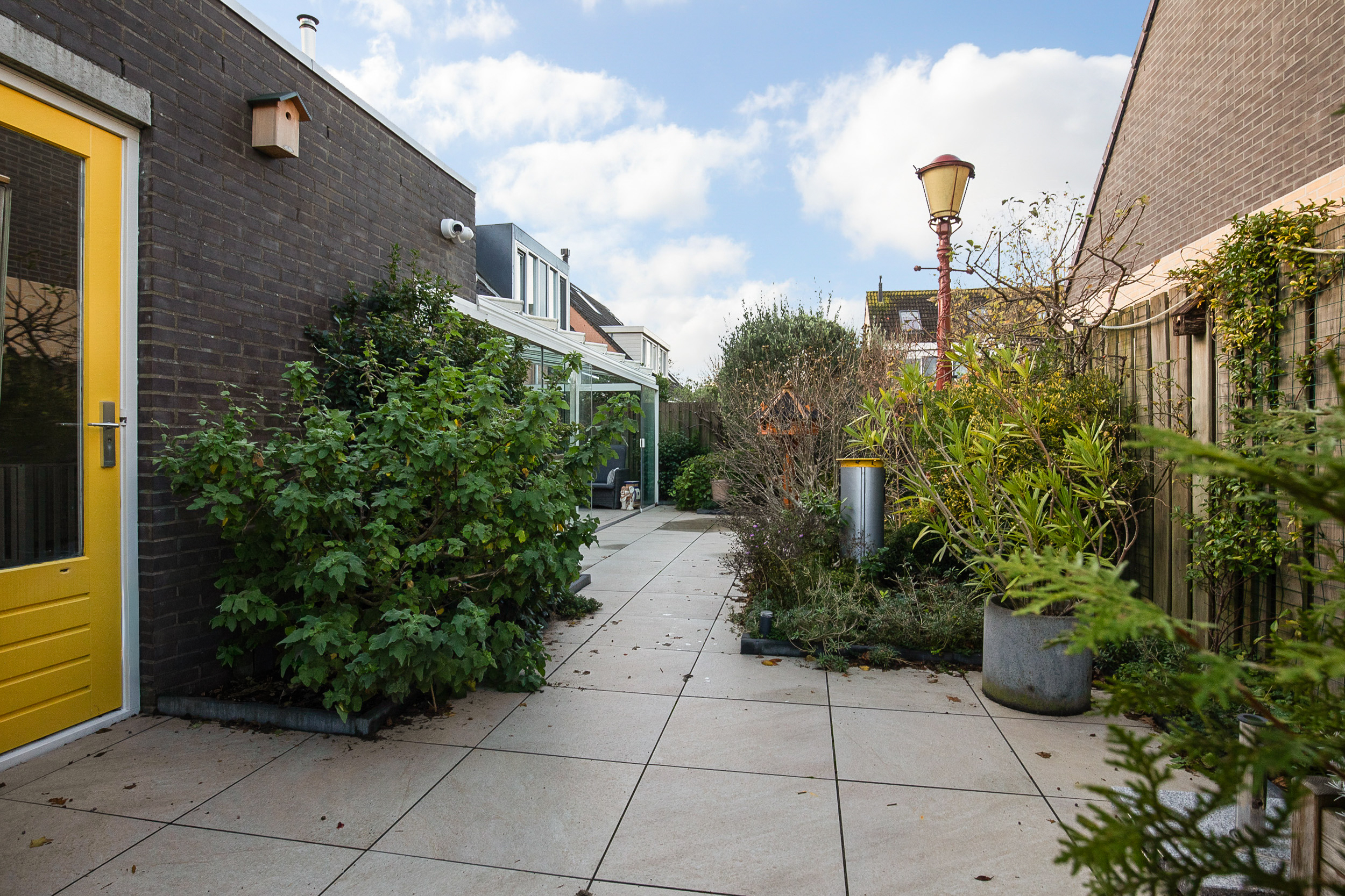 Taniaburg 36 , 2135 BX Hoofddorp 42